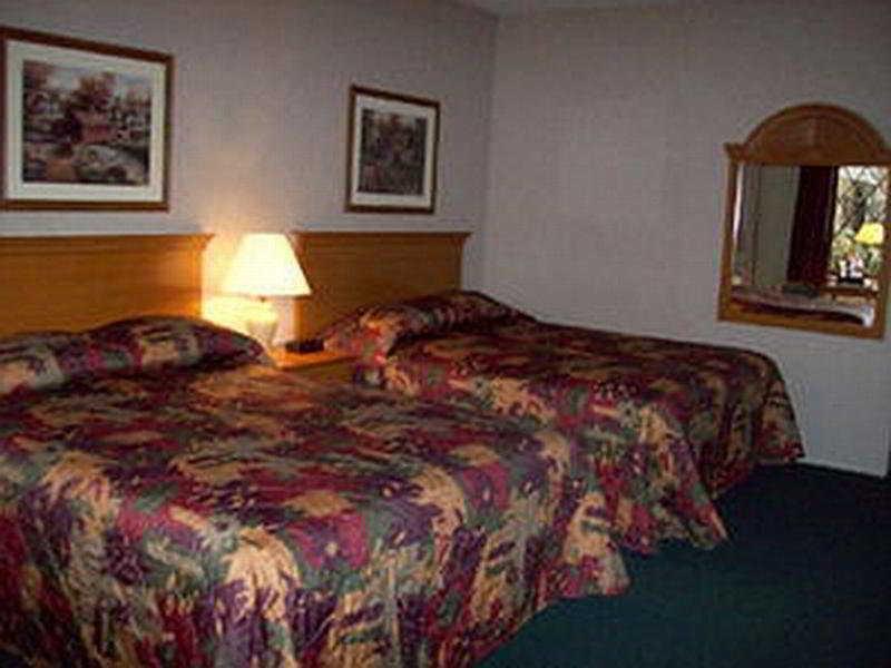 Travelodge By Wyndham Bedford Szoba fotó