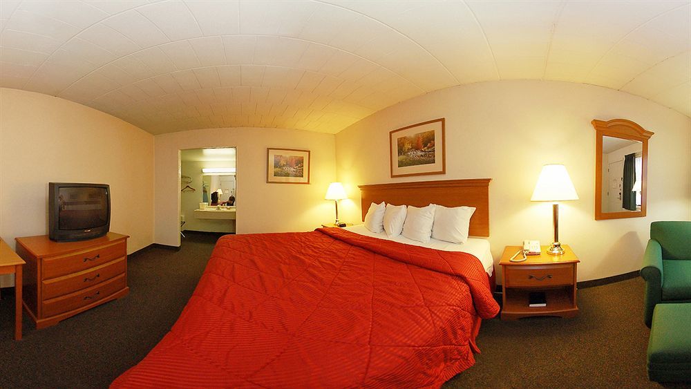 Travelodge By Wyndham Bedford Kültér fotó